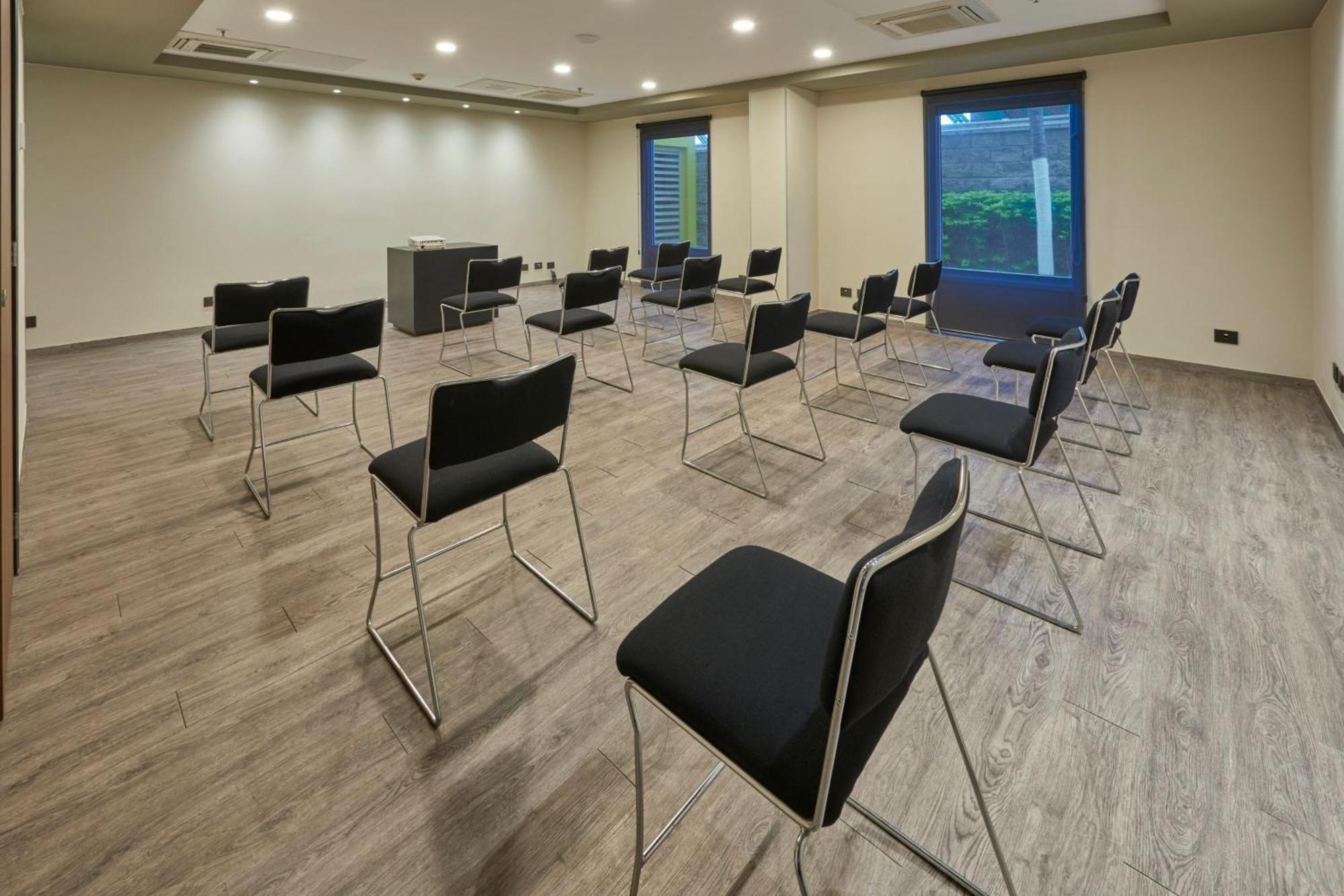 City Express By Marriott Irapuato Exterior photo